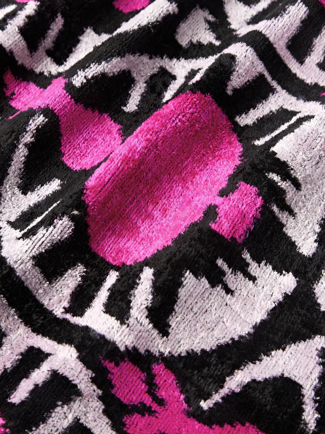 Les Ottomans' Velours Abstract Cushion Cover - Rose